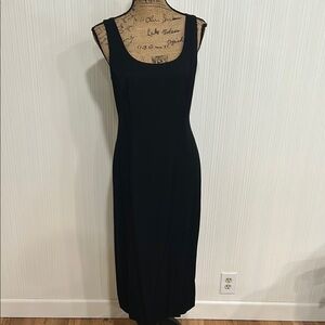 Vintage John Robert’s Elegant Black Sleeveless Midi Dress